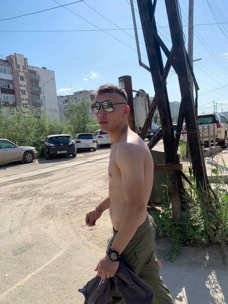  44158215  , 23 ,    