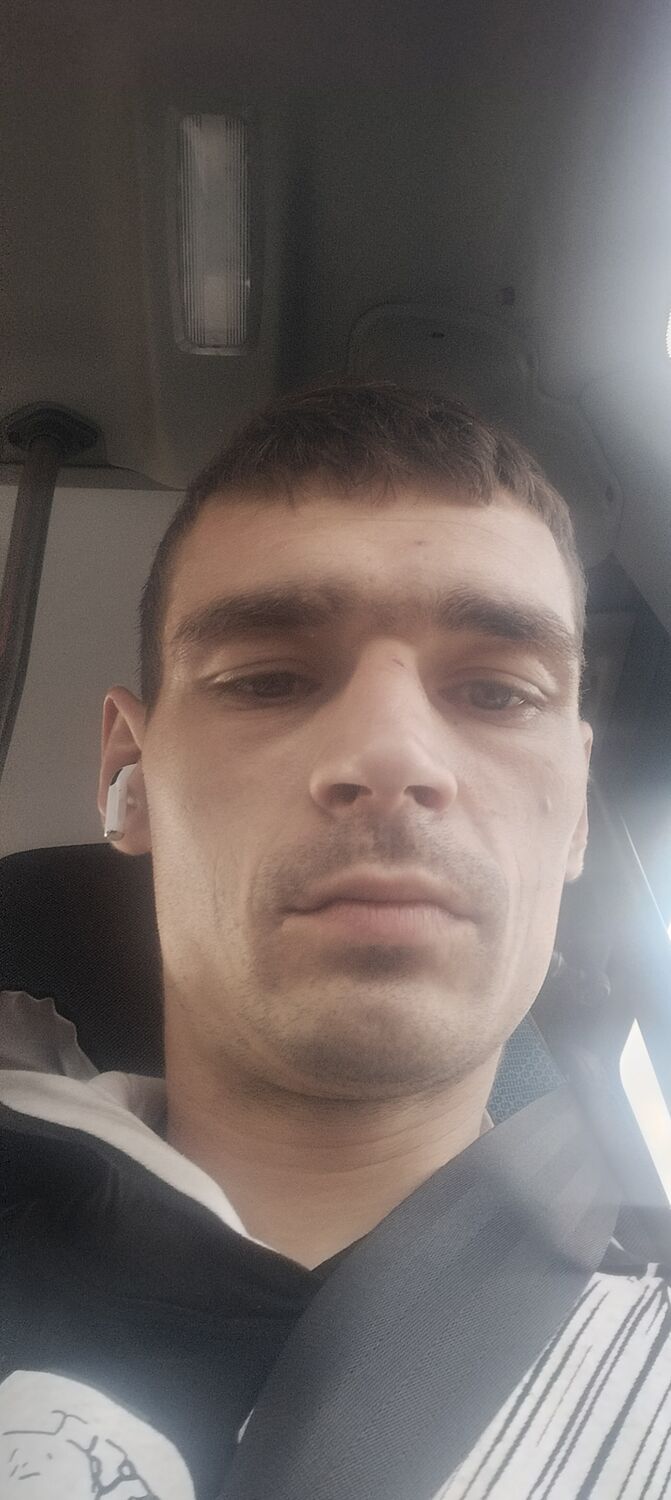  46104745  , 32 ,    