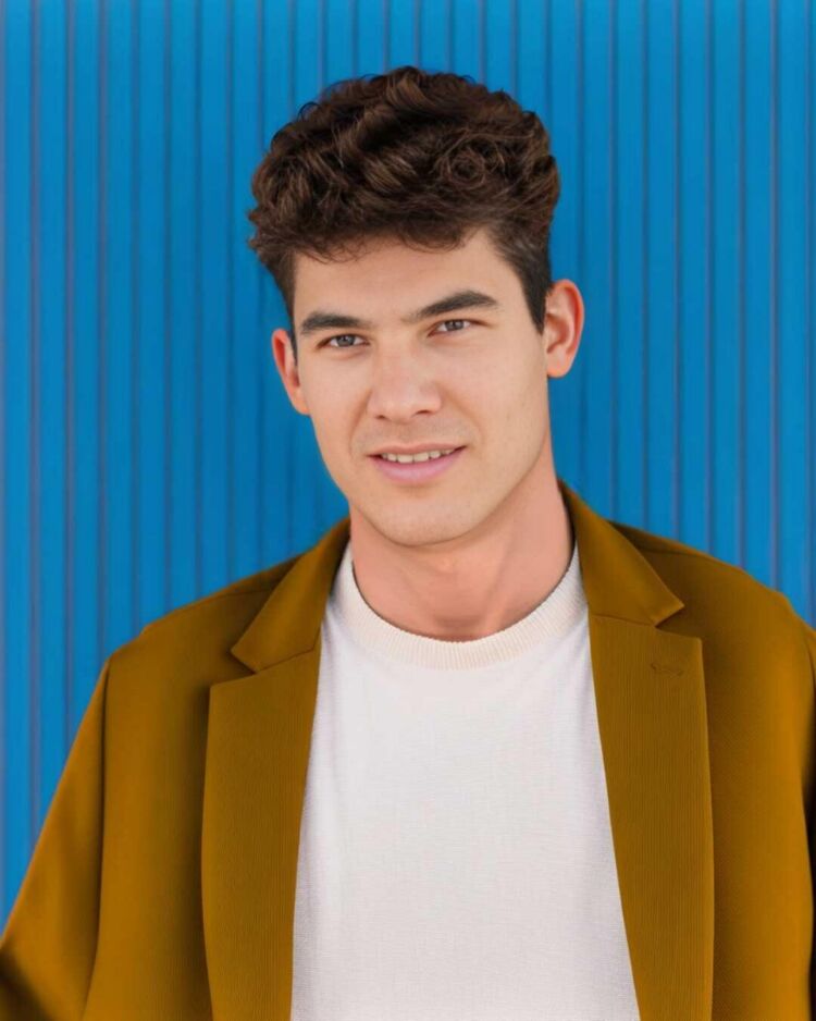  53445175  Husan, 33 ,    