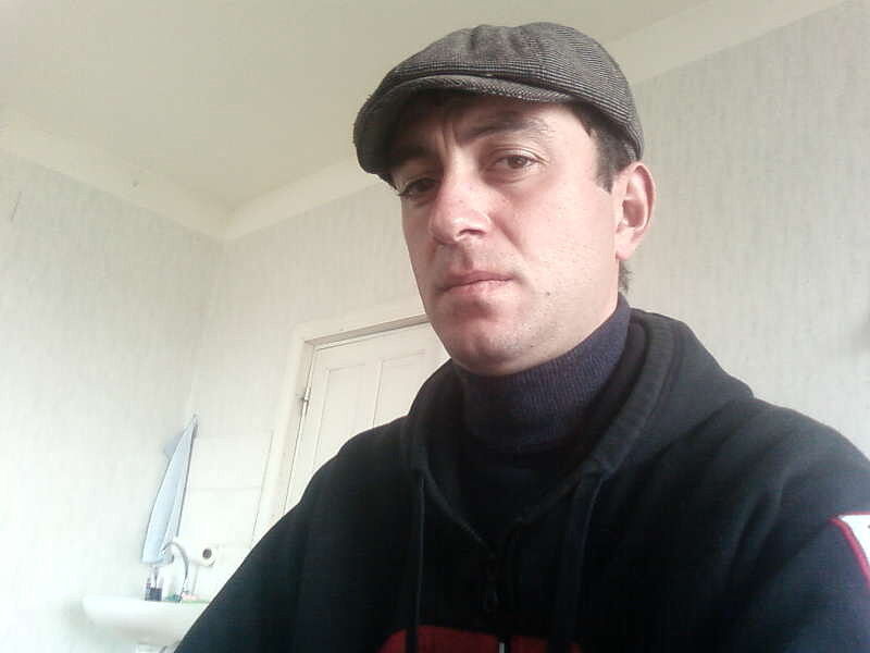  4948265  Irakli, 45 ,    