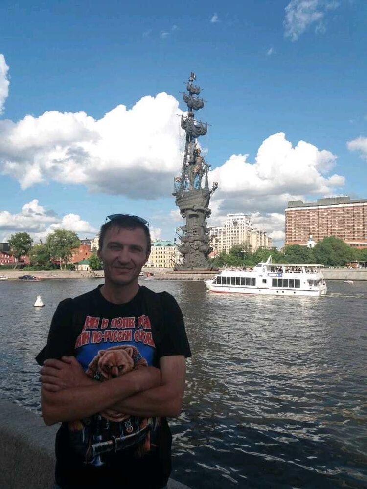  19457325  Aleksander, 50 ,    