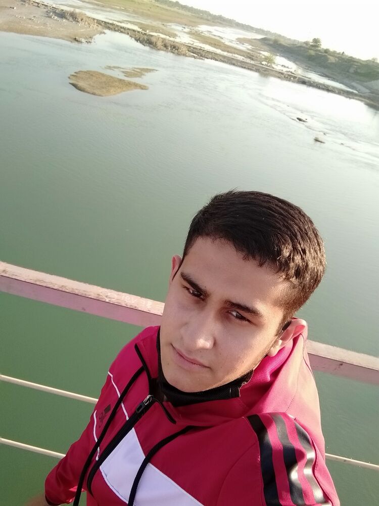  ,   Bekzod, 25 ,   ,   , c 