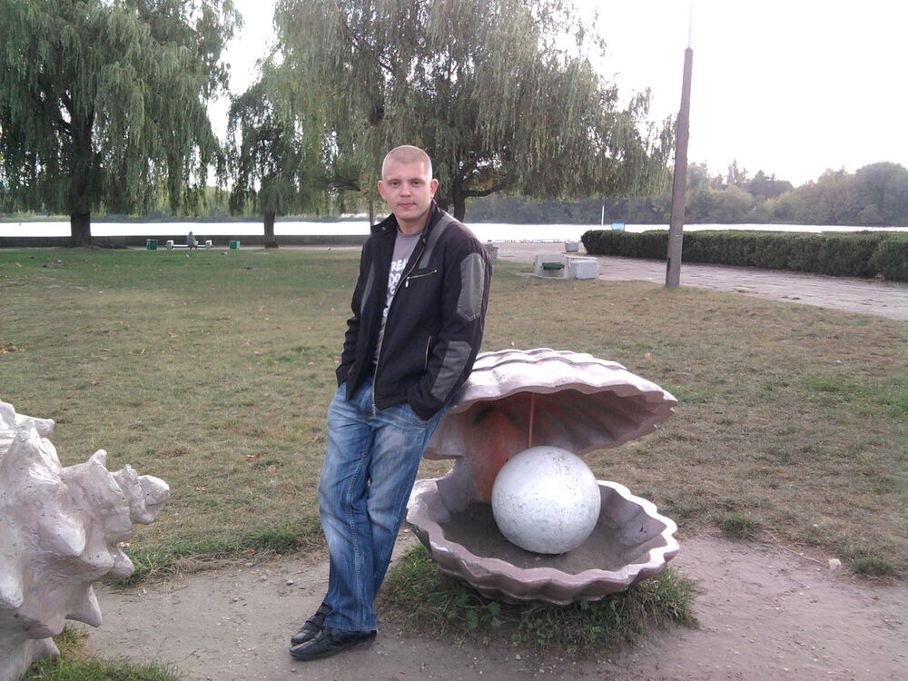  4256845  , 40 ,    