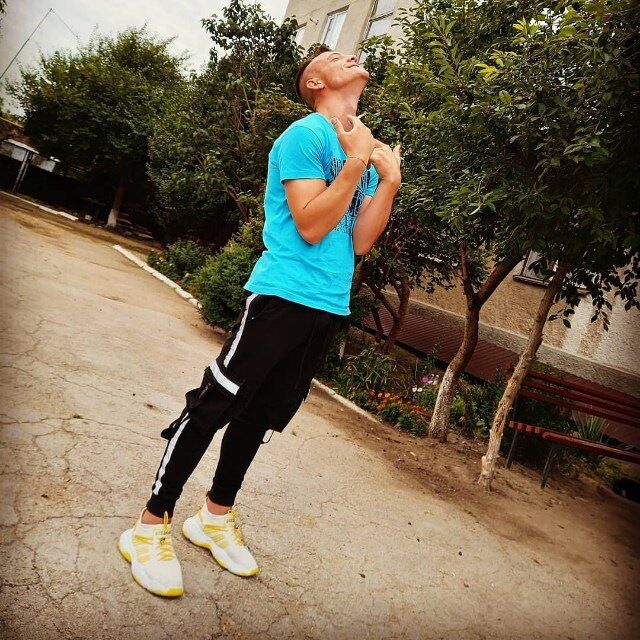  ,   Igor, 24 ,   , 