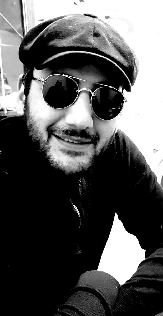  18809215  Aram, 38 ,    