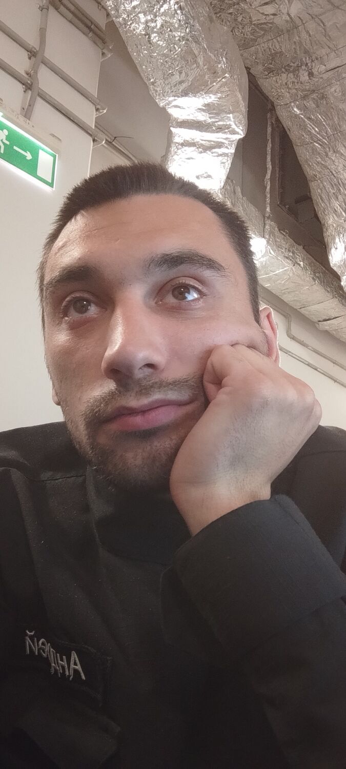  52312745  , 22 ,    