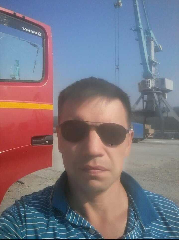  24833085  , 49 ,    