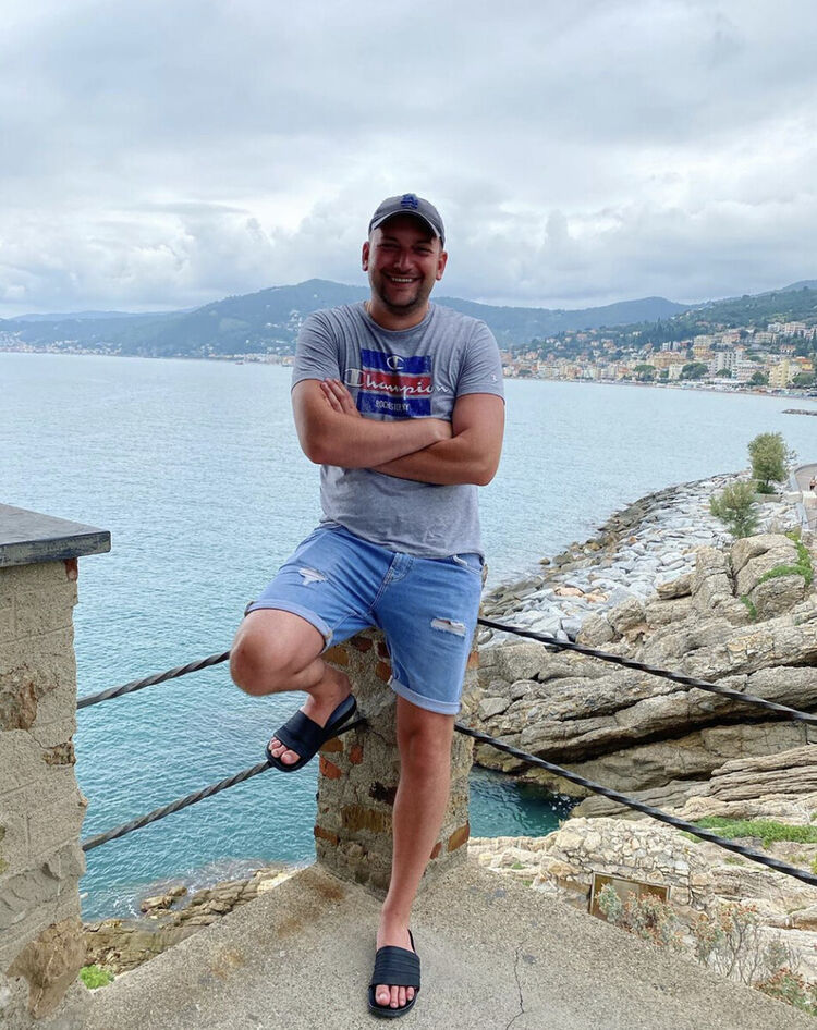 ���� 21308225 ������� ����, 37 ���, ���� ���������� � ���������