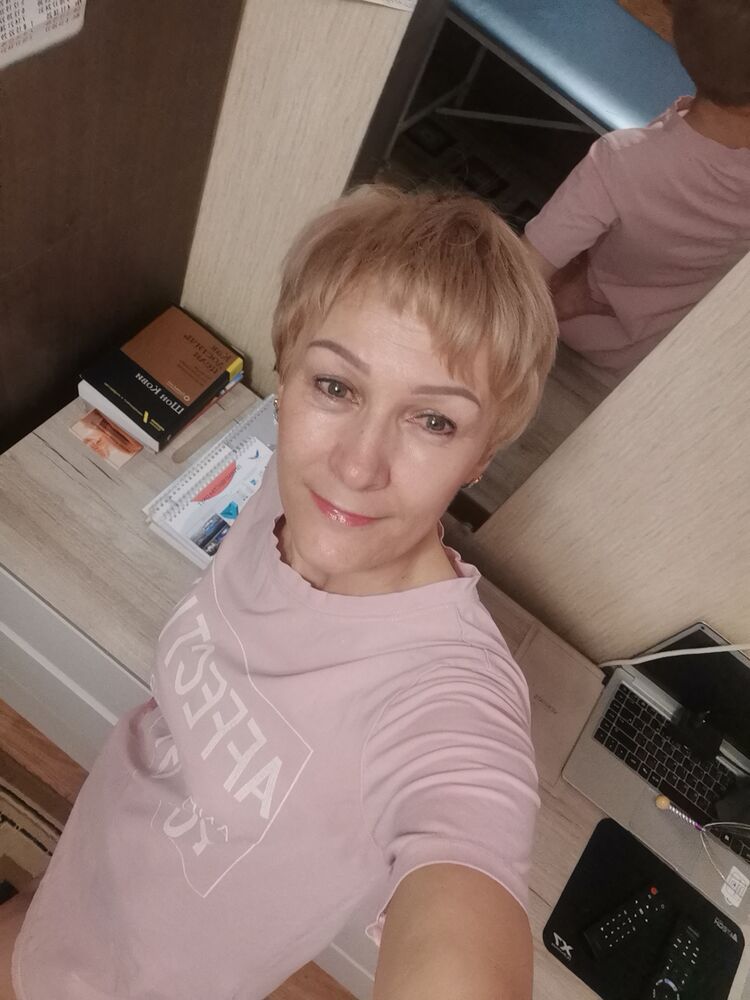  51213635  Elena, 56 ,    