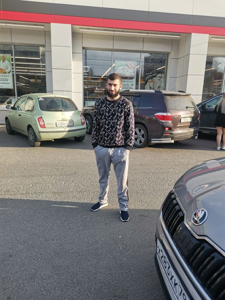 ,   Artur, 26 ,   , 
