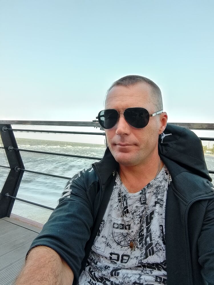  48058415  , 40 ,    