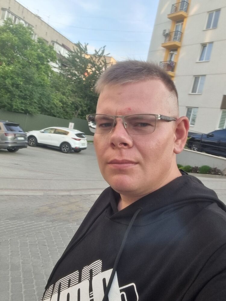  52883795  Igorbajker, 29 ,    