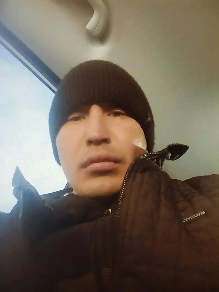  46667595  , 33 ,    