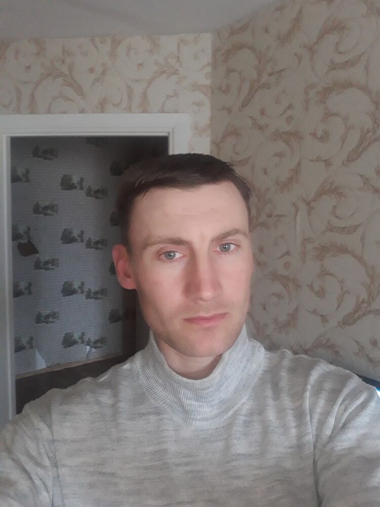  ,   Denis, 39 ,   ,   , c 