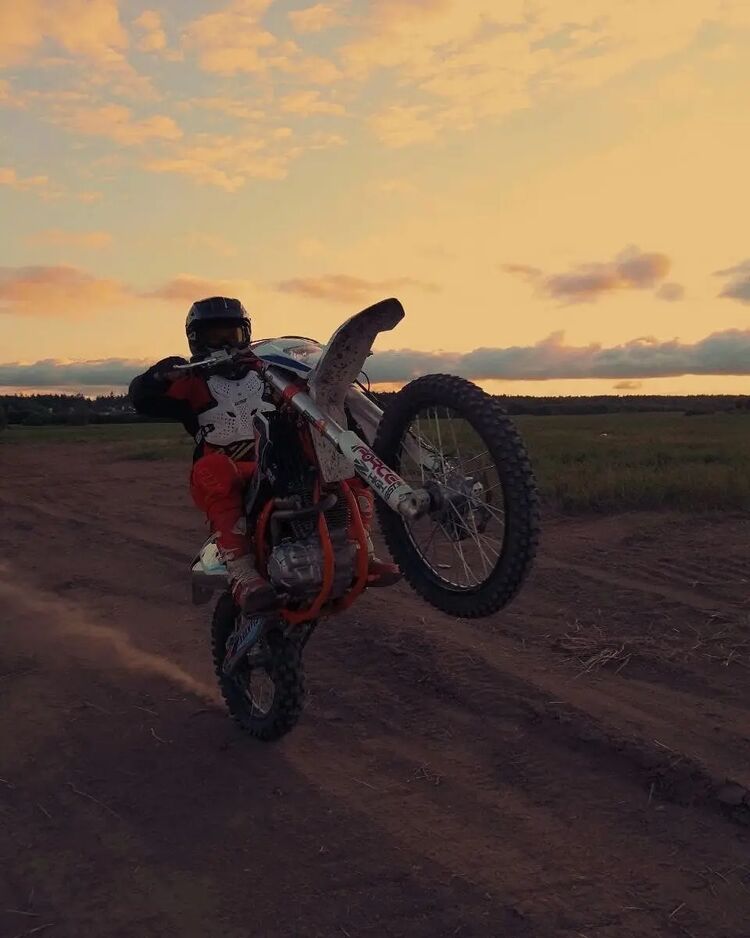  ,   Andrey, 21 ,   ,   