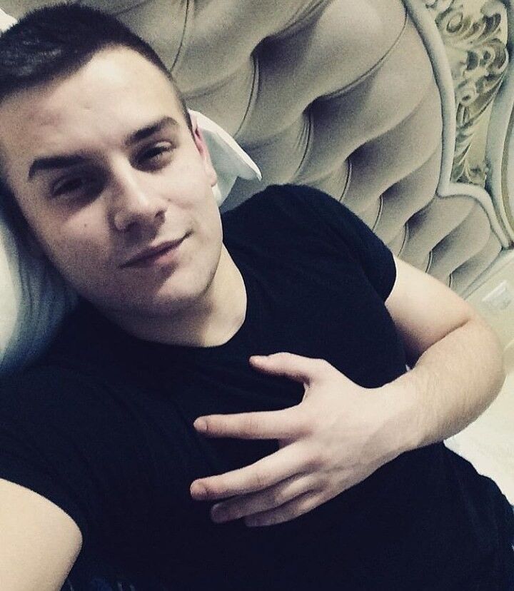  ,   Sasha, 28 ,   