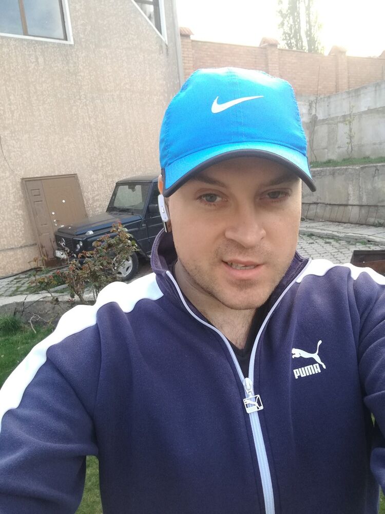  12538255  Anatolie, 39 ,    