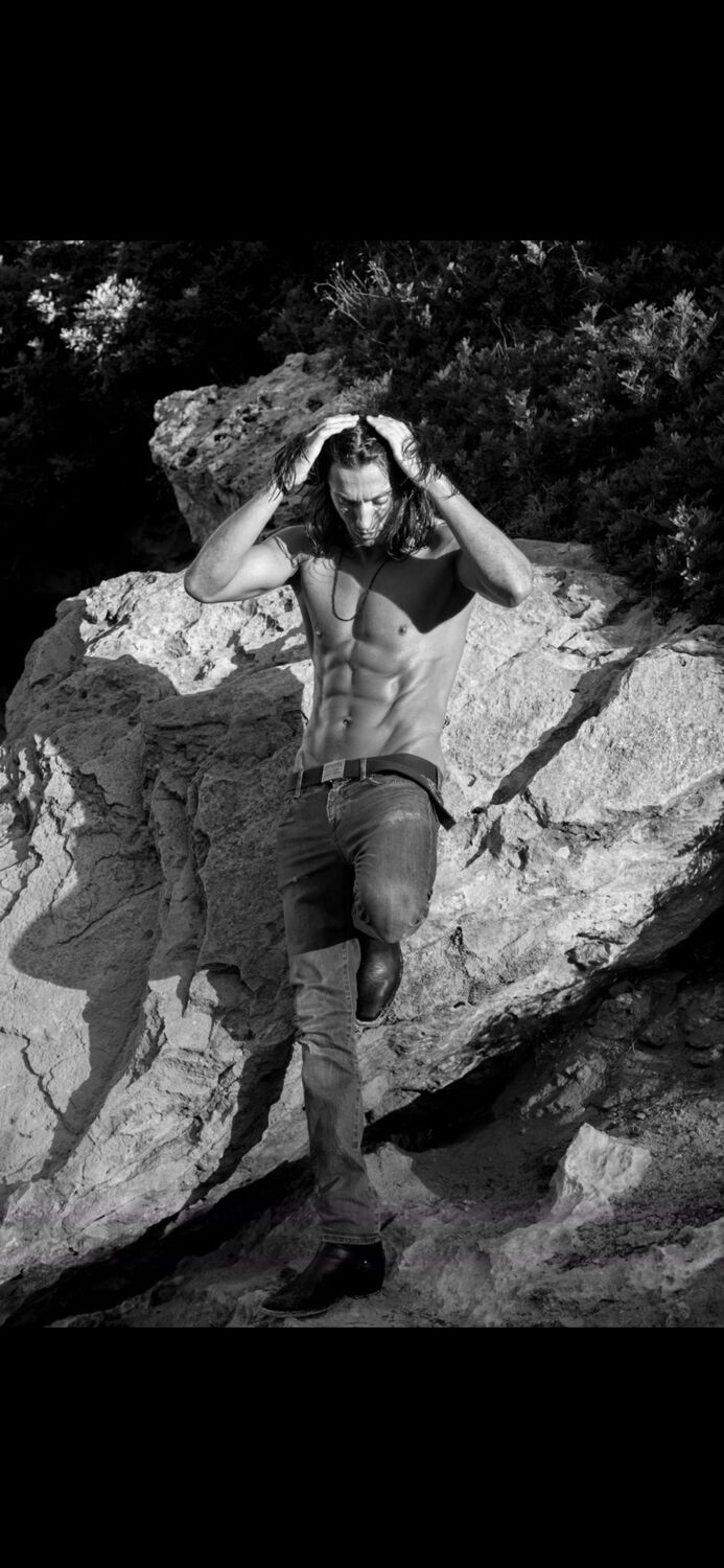  Eivissa,   Jony, 42 ,   ,   , c , 