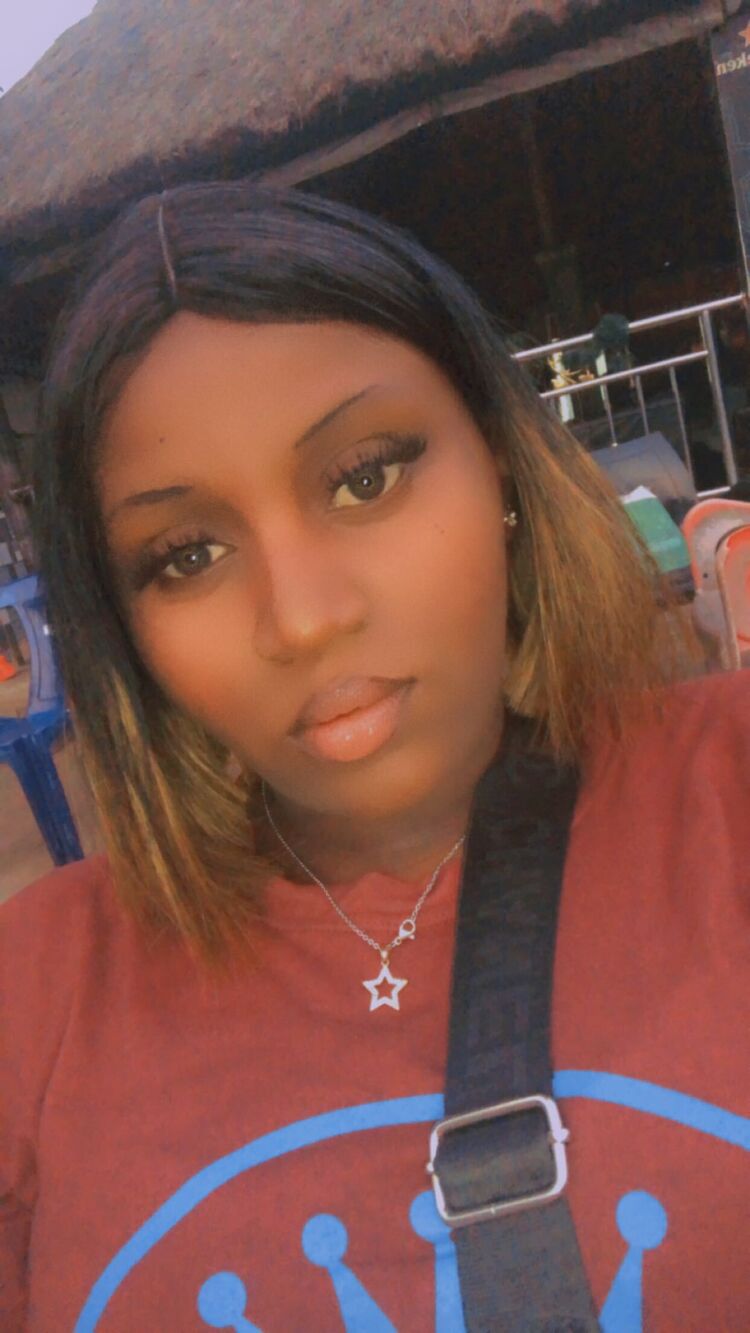  Awka,   Cean, 27 ,   ,   