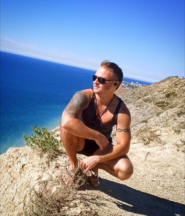  46901115  Vitaly, 31 ,    