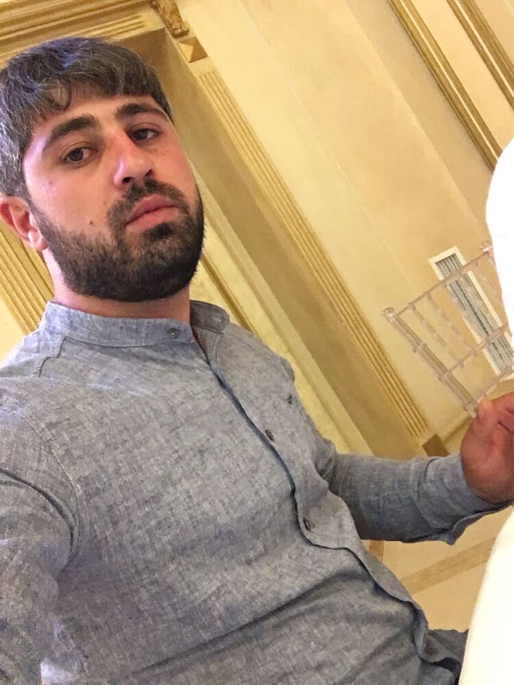  ,   Armen, 30 ,   ,   