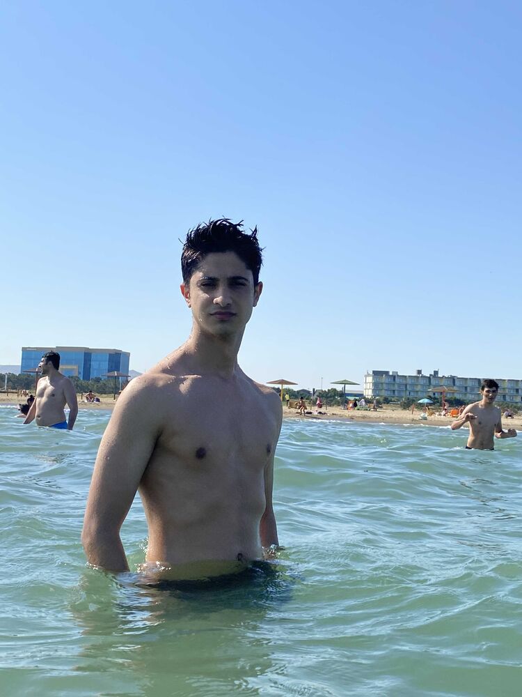  ,   Murad, 22 ,   ,   