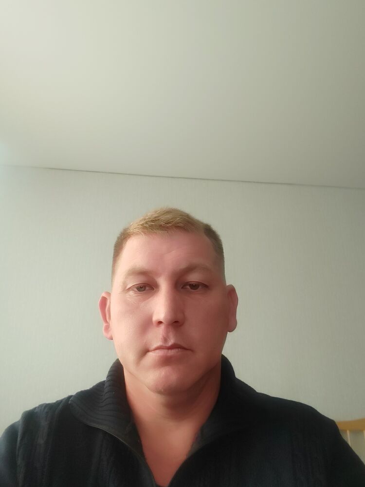 ,   Alex, 37 ,   ,   