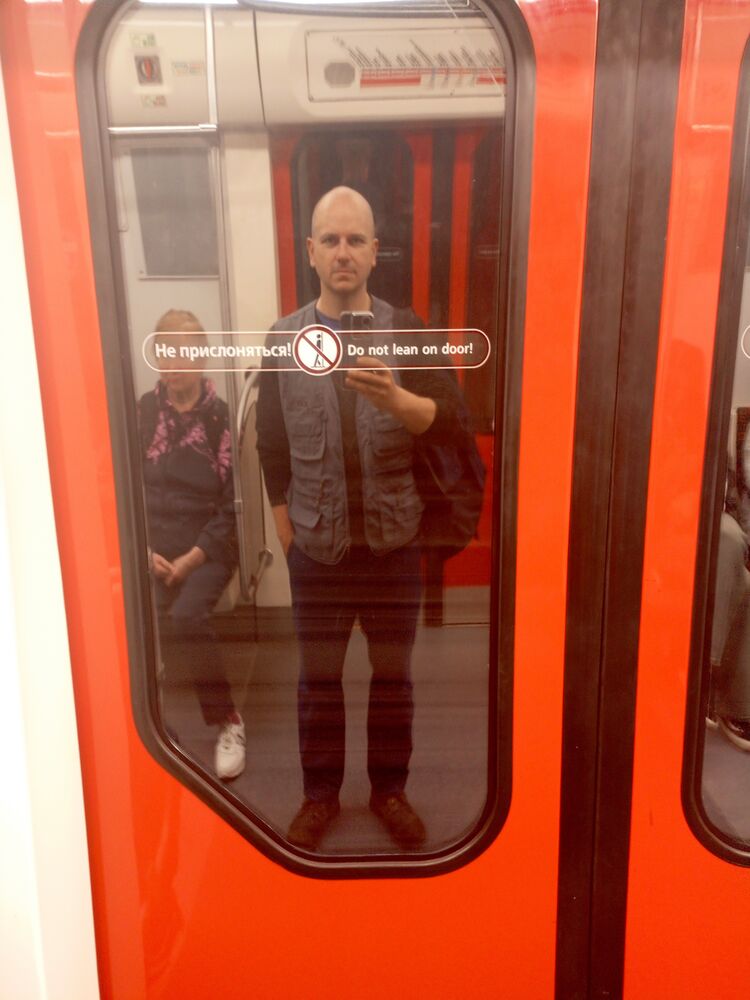  52165305  Vladimir, 42 ,    