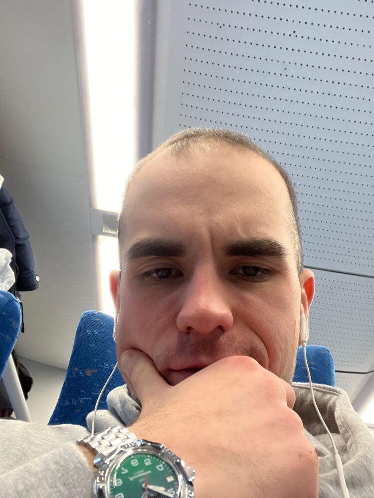  39785215  , 22 ,    