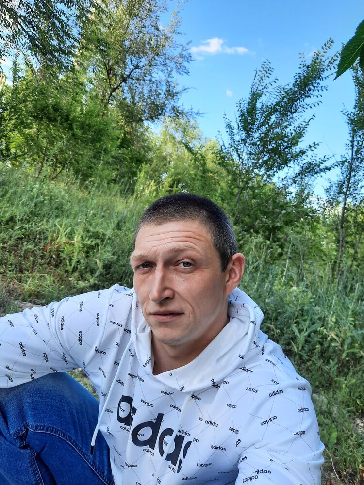  31652715  Aleksej, 34 ,    