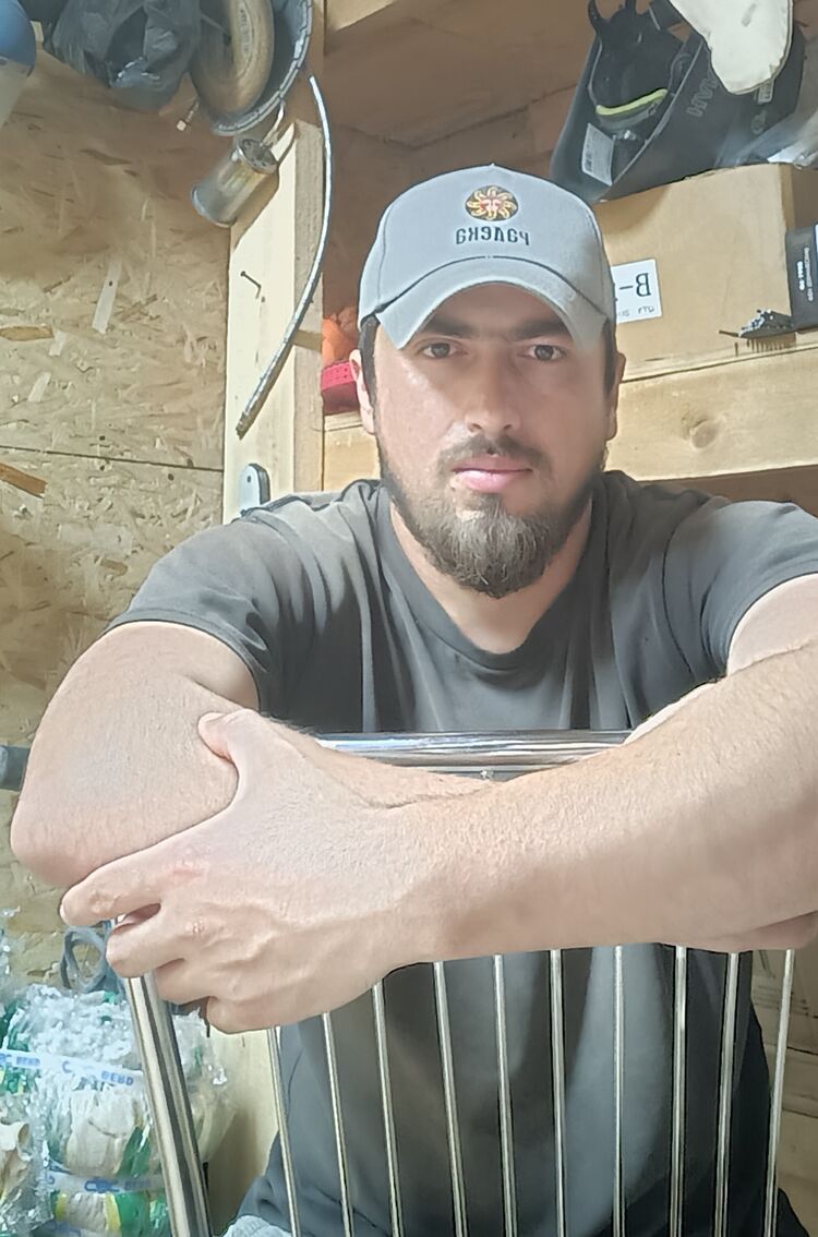  35697535  , 27 ,    