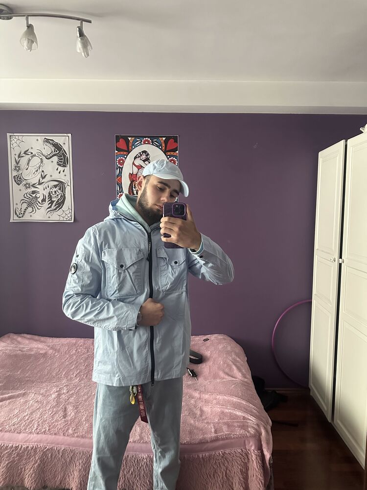  49271695  Taras, 21 ,    