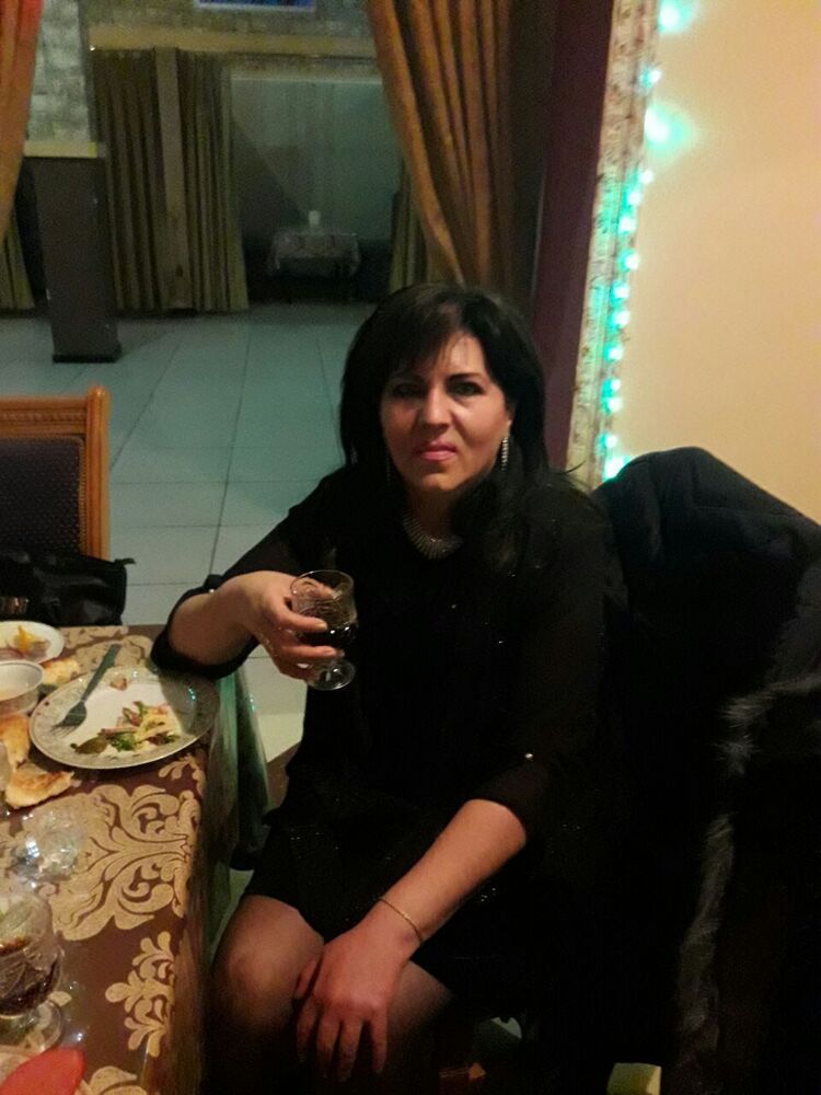  24812315  Lubov, 57 ,    
