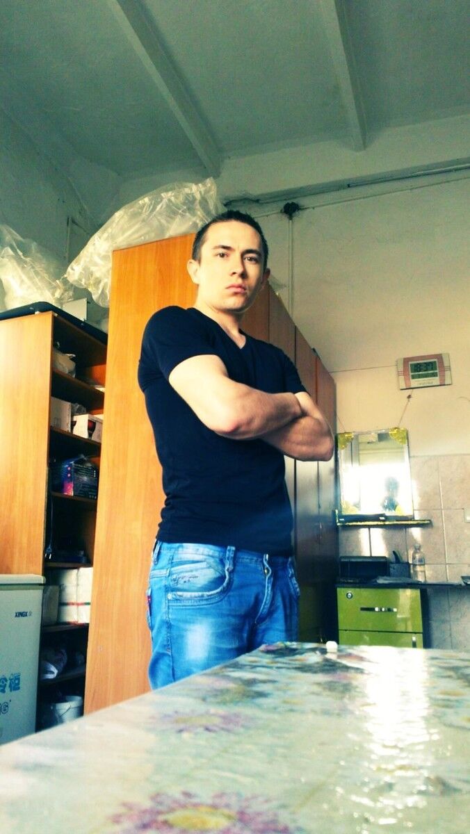  ,   Bazel, 33 ,   ,   , c , 