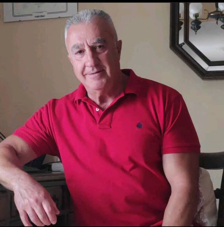  46948195  Donald, 61 ,    Droxford