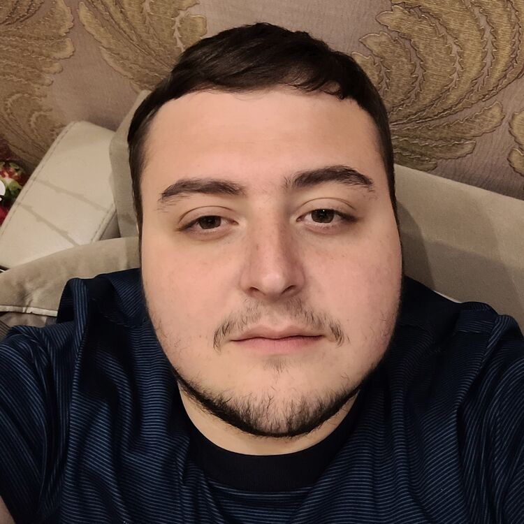  34633885  Erik, 25 ,    