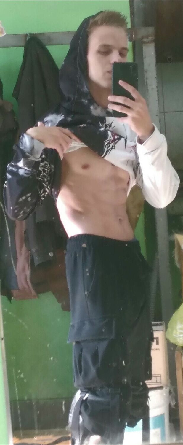  ,   Daniil, 21 ,   ,   