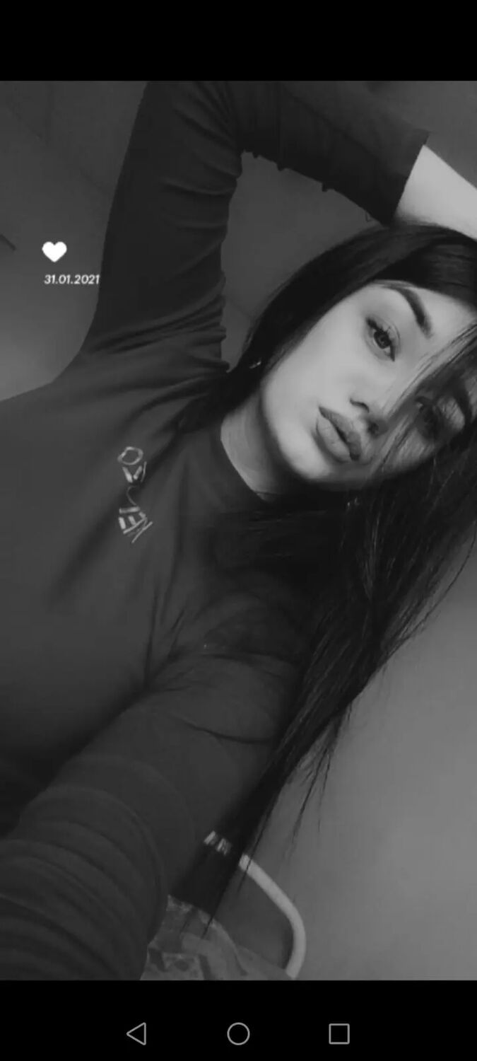 31016035  Katrin, 35 ,    