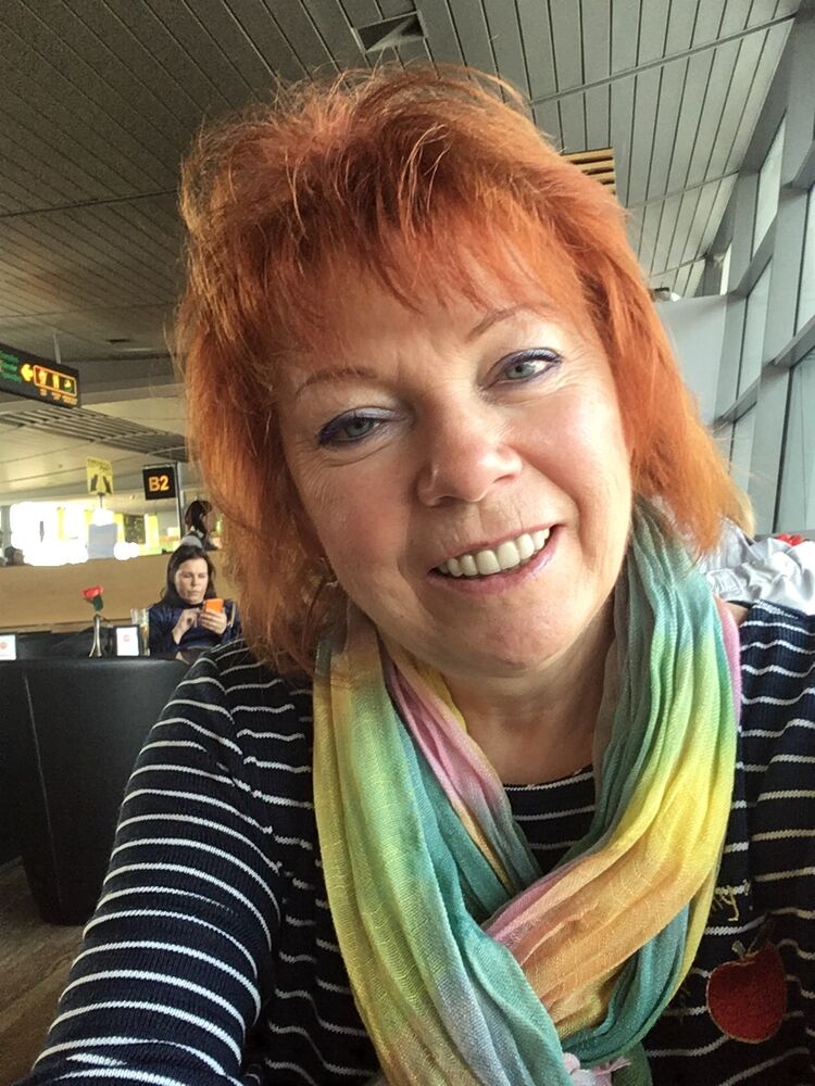  ,   Lara, 69 ,   c 