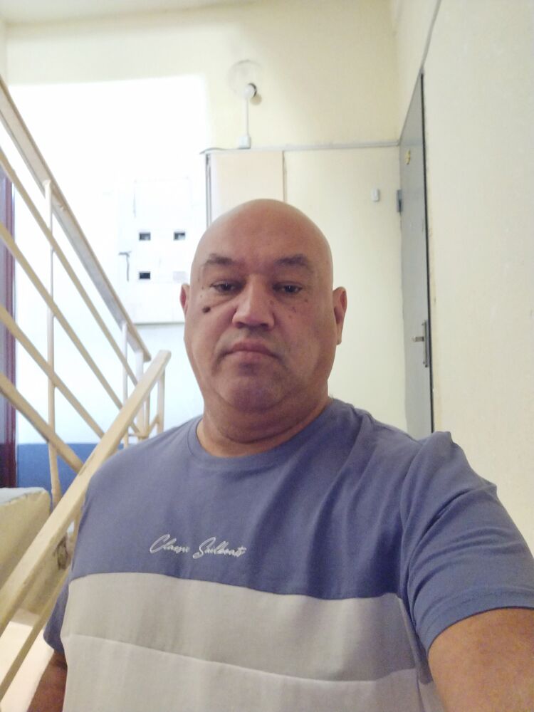  53678315  Kamol, 48 ,    