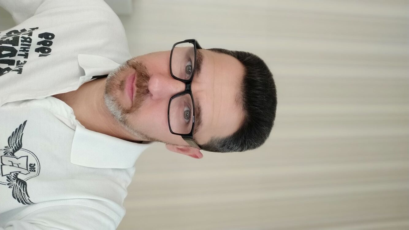  31044865  , 44 ,    