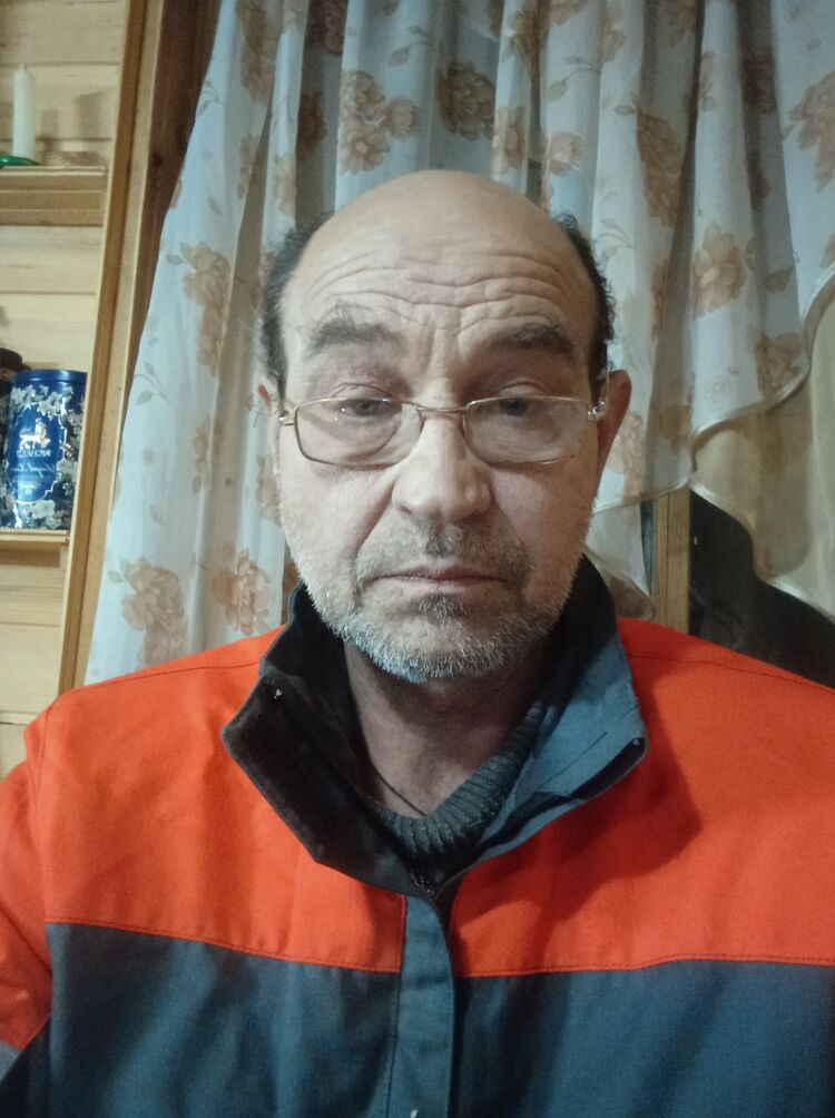  32229685  Igor, 62 ,    