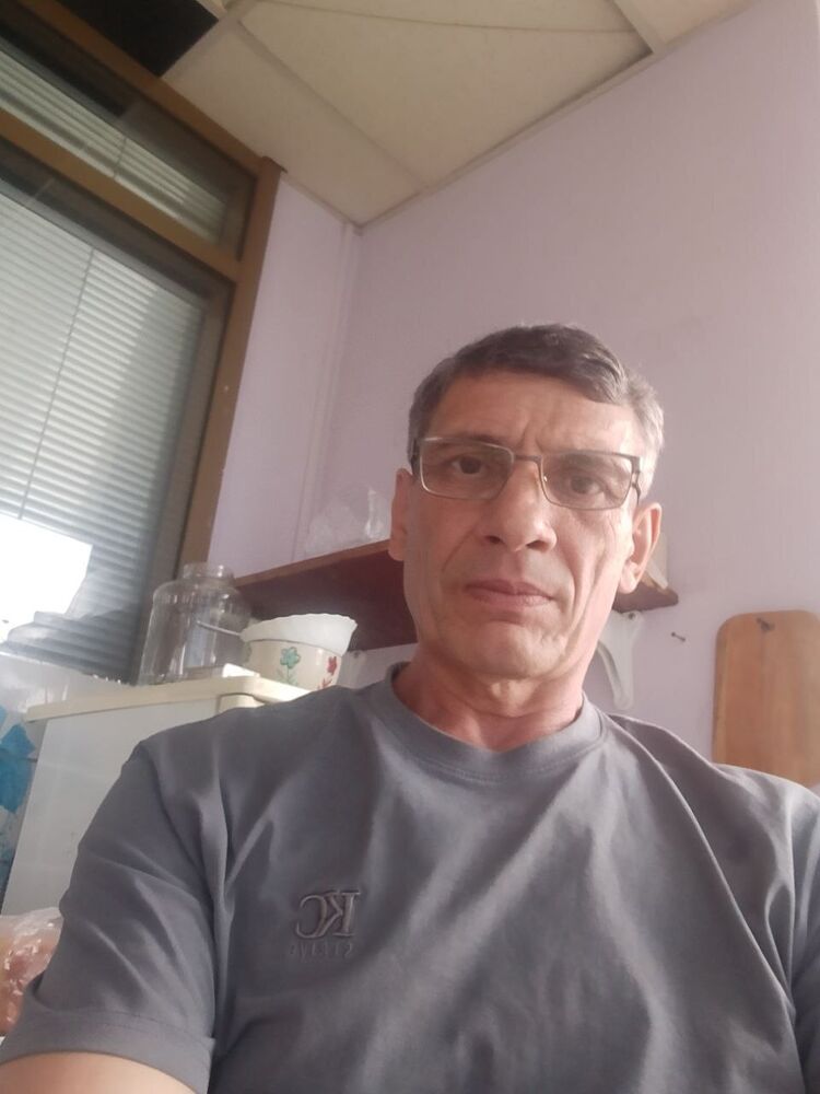  52070275  , 54 ,    