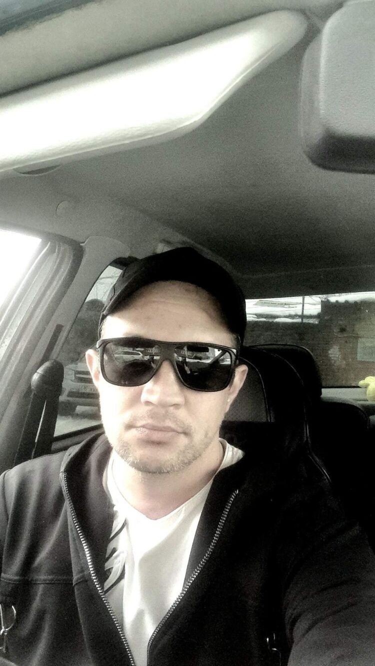  33041405  Denis, 35 ,    