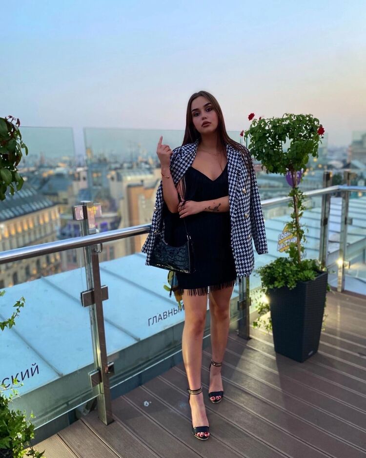  ,   , 24 ,   ,   