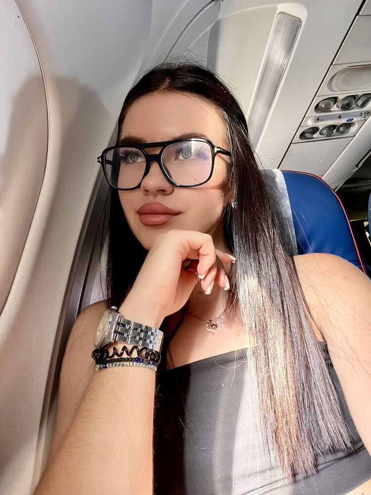  44893095  Daria, 25 ,    