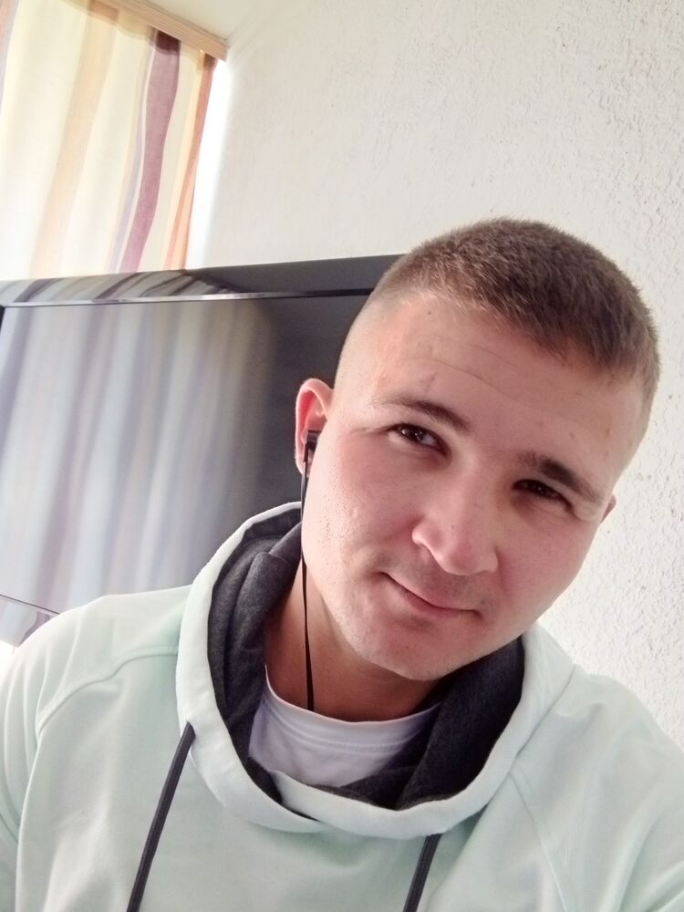  ,   Ruslan, 29 ,   ,   