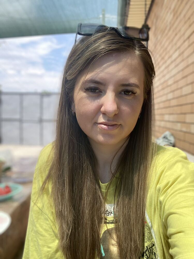  52562335  , 31 ,    --