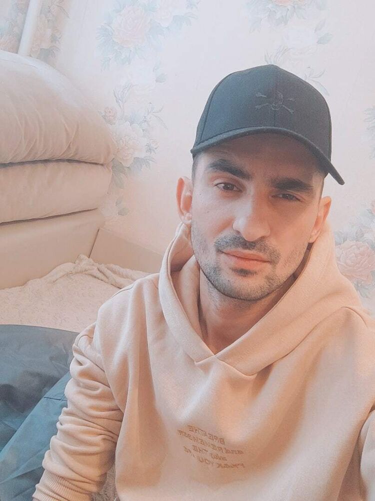  -,   , 33 ,     , c 