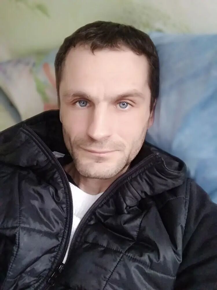  45933195  , 41 ,    